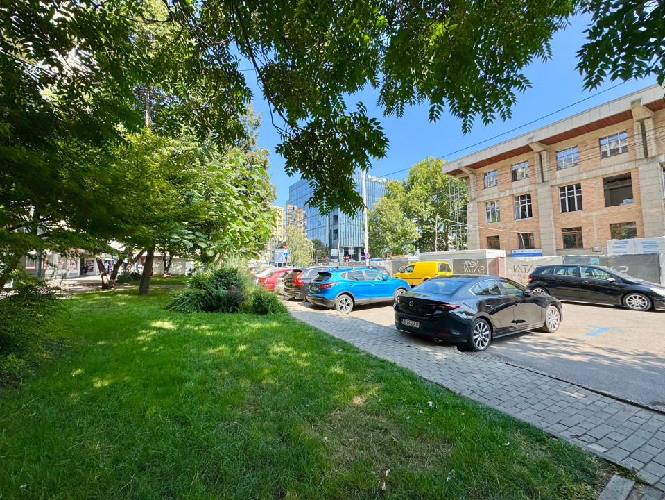 Inchiriere Spatiu comercial-Showroom & magazin- parter 90mp - CENTRU