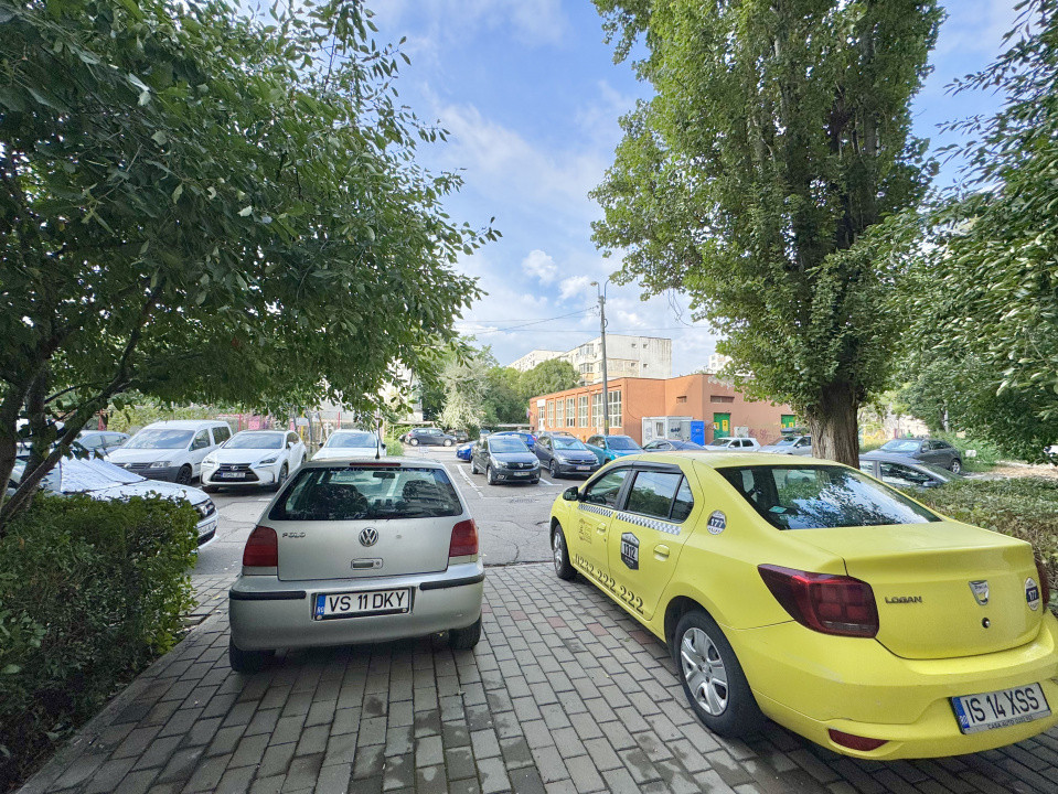 Închiriere Spațiu Comercial cu vad- 76 mp- 2 accese- Mircea cel Batran