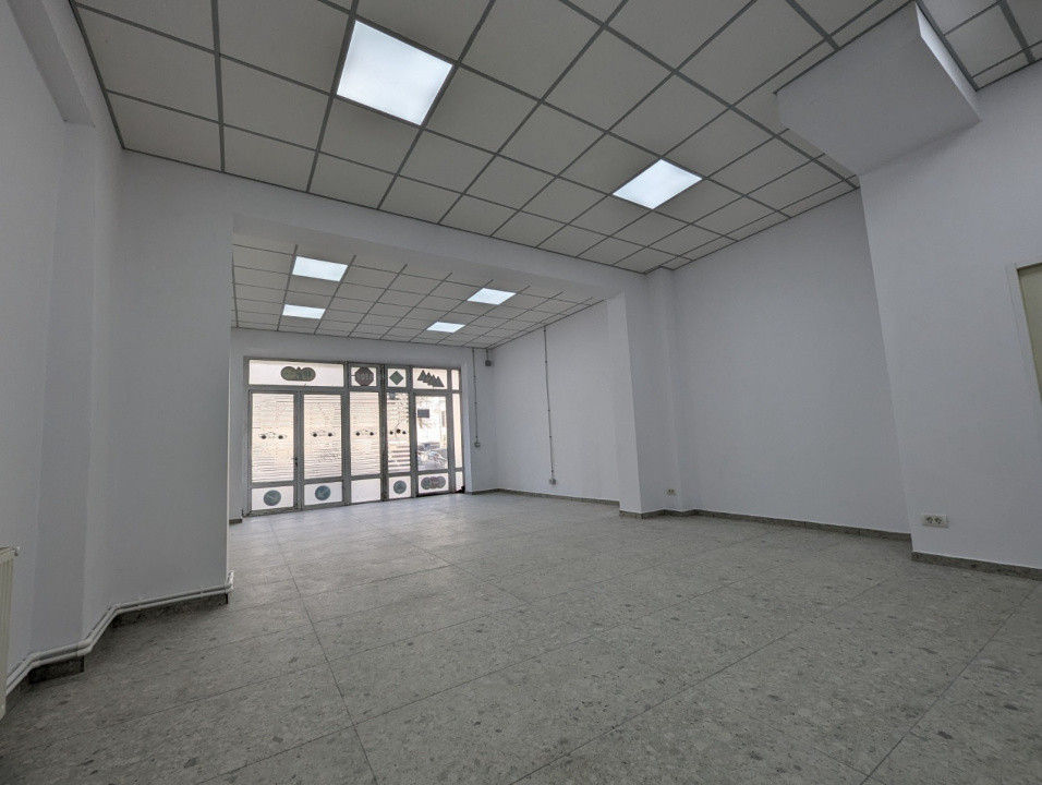 Inchiriere Spațiu Comercial Vitrat, 56 mp Dacia - Mega Image.