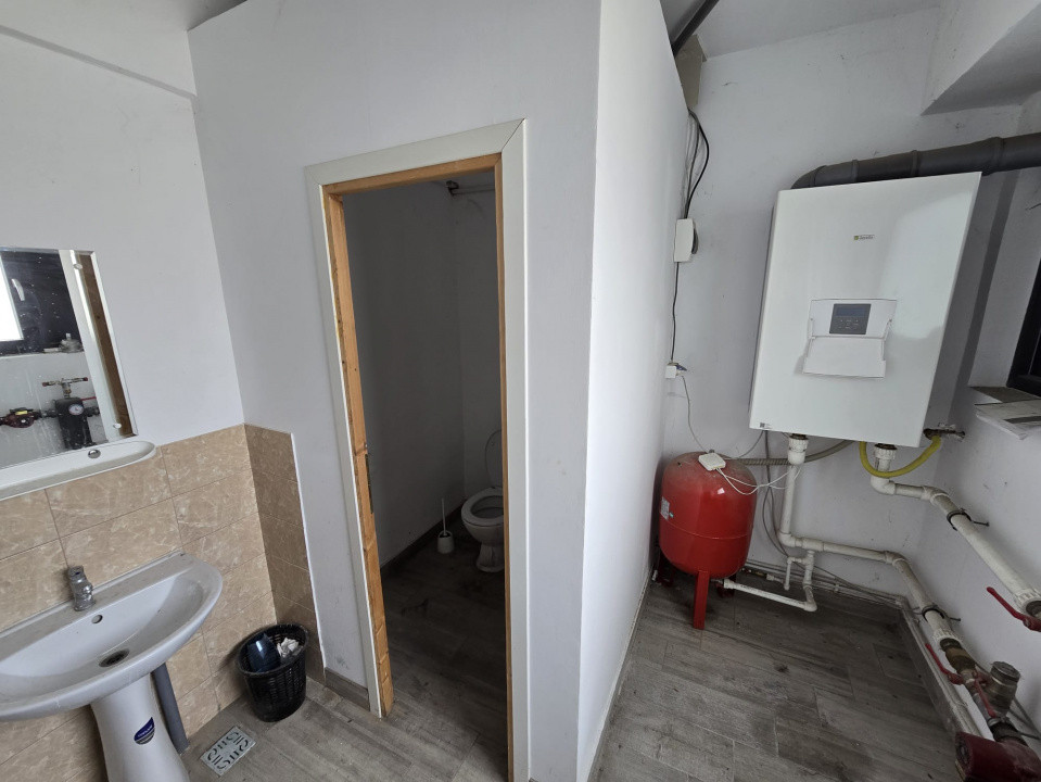 Inchiriere  HALA Industriala -Carrefour Felicia 230mp + 42mp parcare 