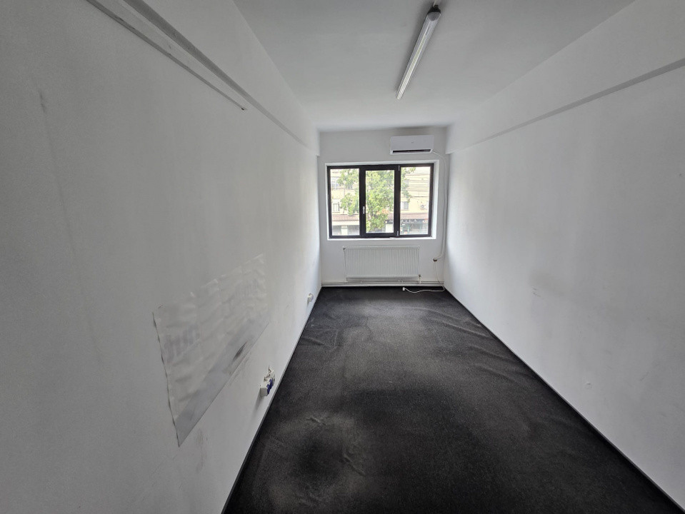 Inchiriere birouri zona Carrefour Felicia - de la 14mp la 31mp