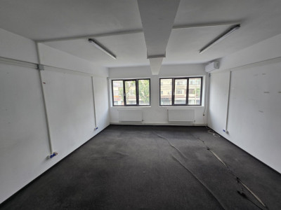 Inchiriere birouri zona Carrefour Felicia - de la 14mp la 31mp