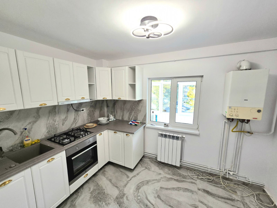 Inchiriere apartament | Trei camere decomandat | Nicolina - 73mp