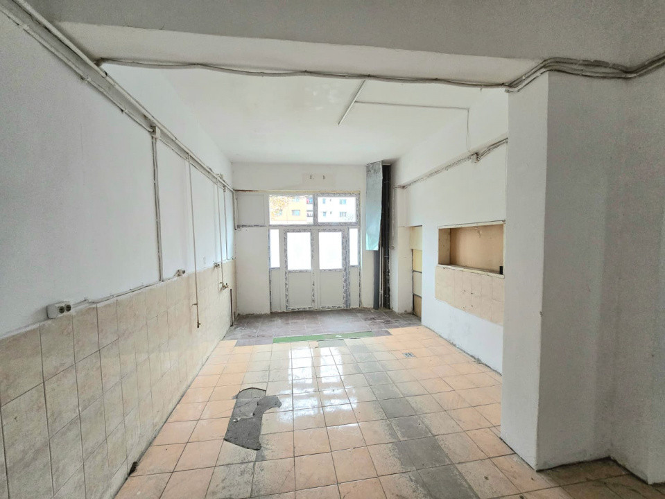 Inchiriere Spațiu Comercial Vitrat, 118 mp Nicolina - Profi