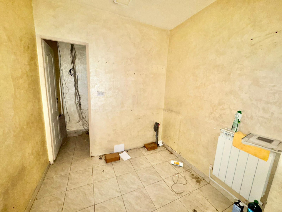 Inchiriere Spațiu Comercial Vitrat, 72mp Rond Zimbru - Alexandru 