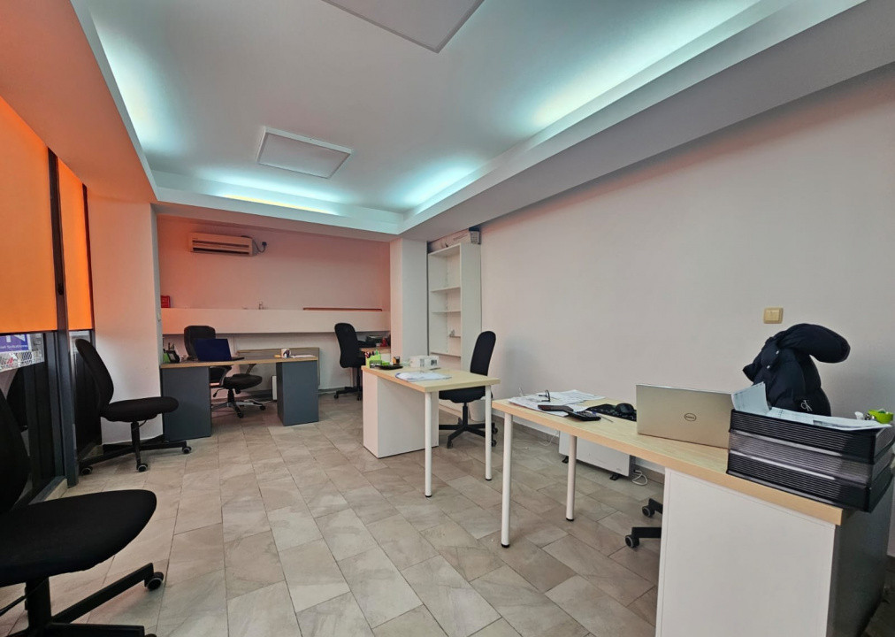 Inchiriere Spațiu Comercial Vitrat, 67 mp Stefan Cel Mare