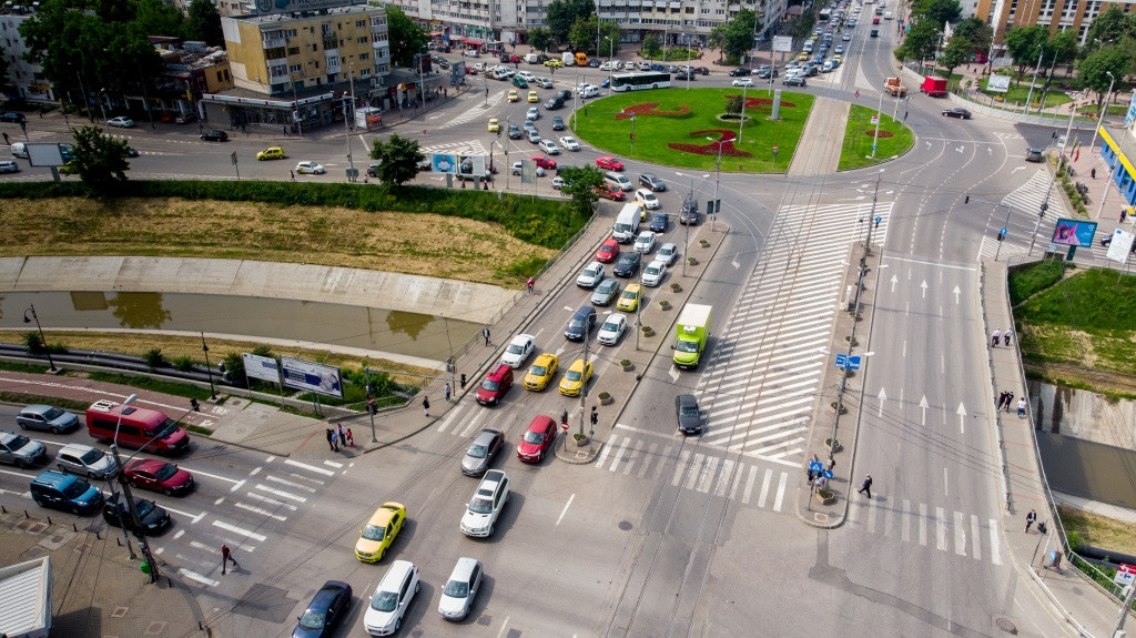 Vânzare Spațiu Comercial 52 mp- Podu Roș. Vitrină, vad pietonal.