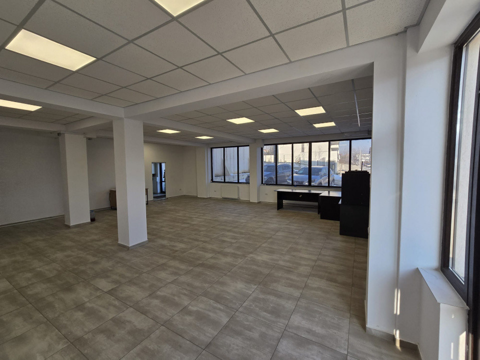 Inchiriere Spațiu Comercial Vitrat, 114 mp - Hlincea