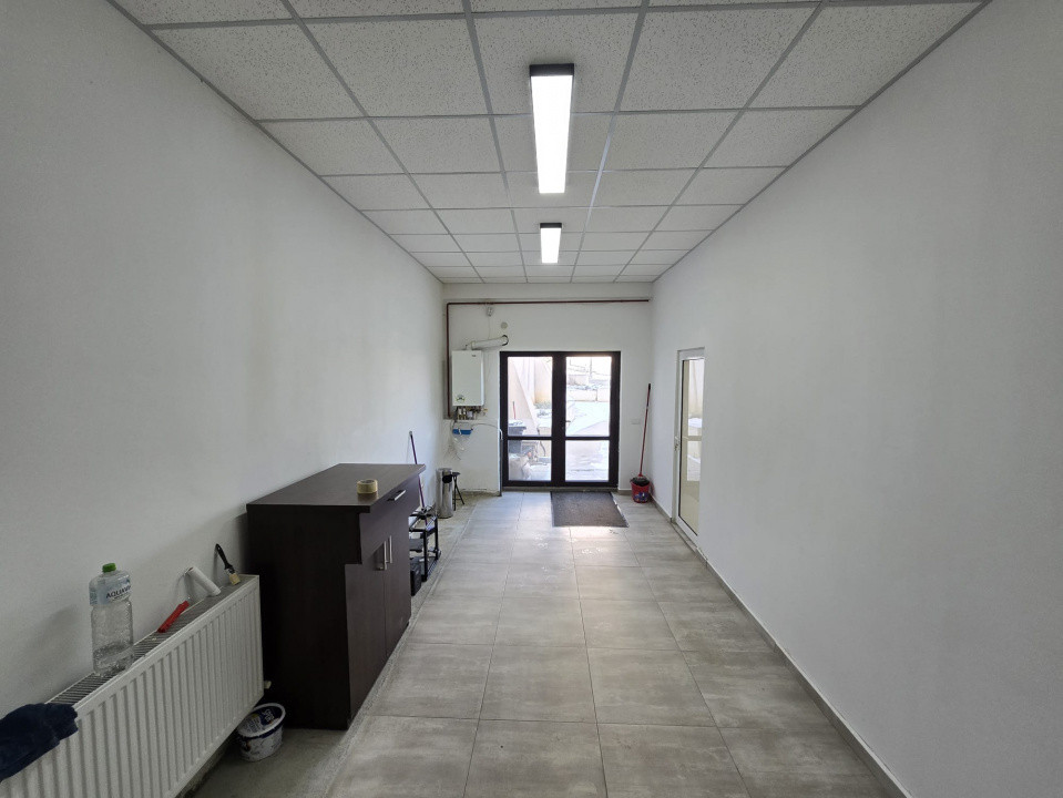 Inchiriere Spațiu Comercial Vitrat, 114 mp - Hlincea