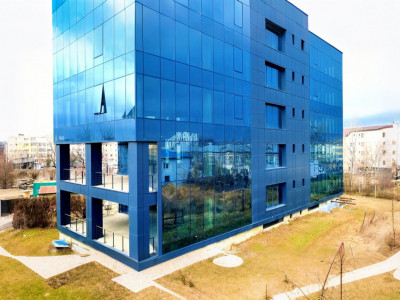 Inchiriere Clădire , Podu Roș - Clinică medicală/Birouri IT/Școală