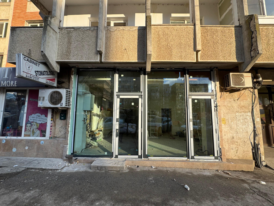 Inchiriere Spațiu Comercial Vitrat, 24 mp Pacurari - Lukoil.