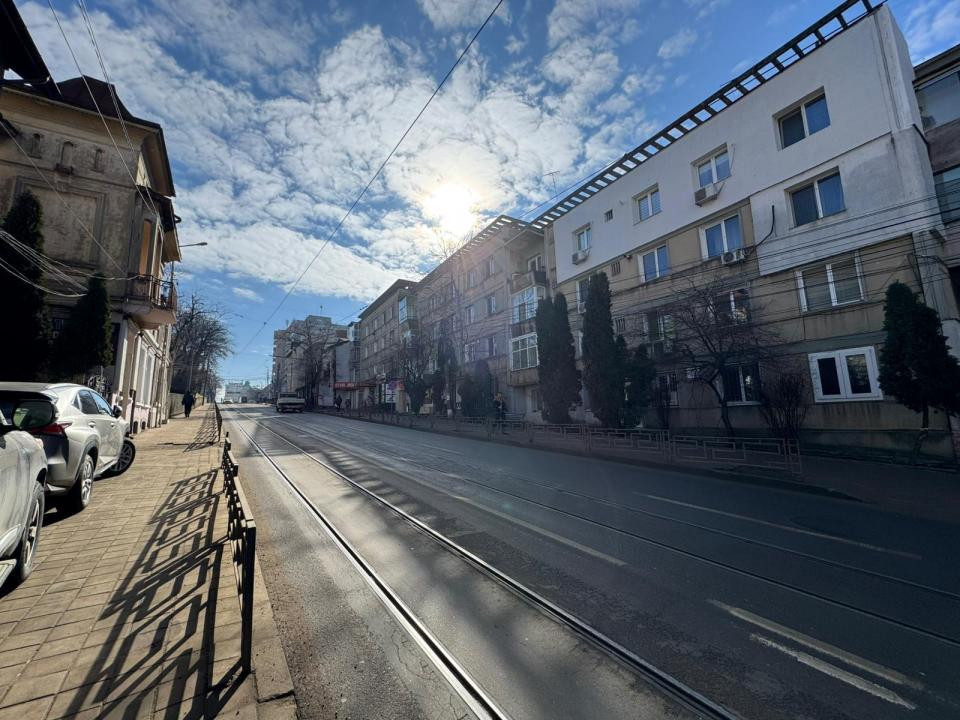 Inchiriere Spațiu pentru Restaurant, 300 mp utili + 300 mp terasă - Gară