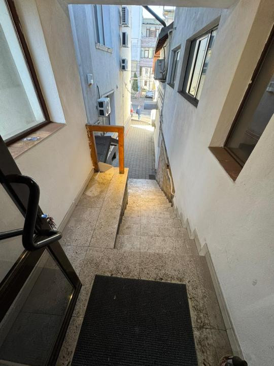 Inchiriere Spațiu pentru Restaurant, 300 mp utili + 300 mp terasă - Gară