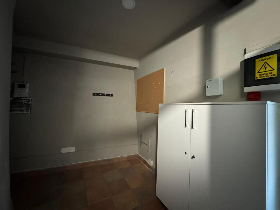 Inchiriere Spațiu pentru Restaurant, 300 mp utili + 300 mp terasă - Gară