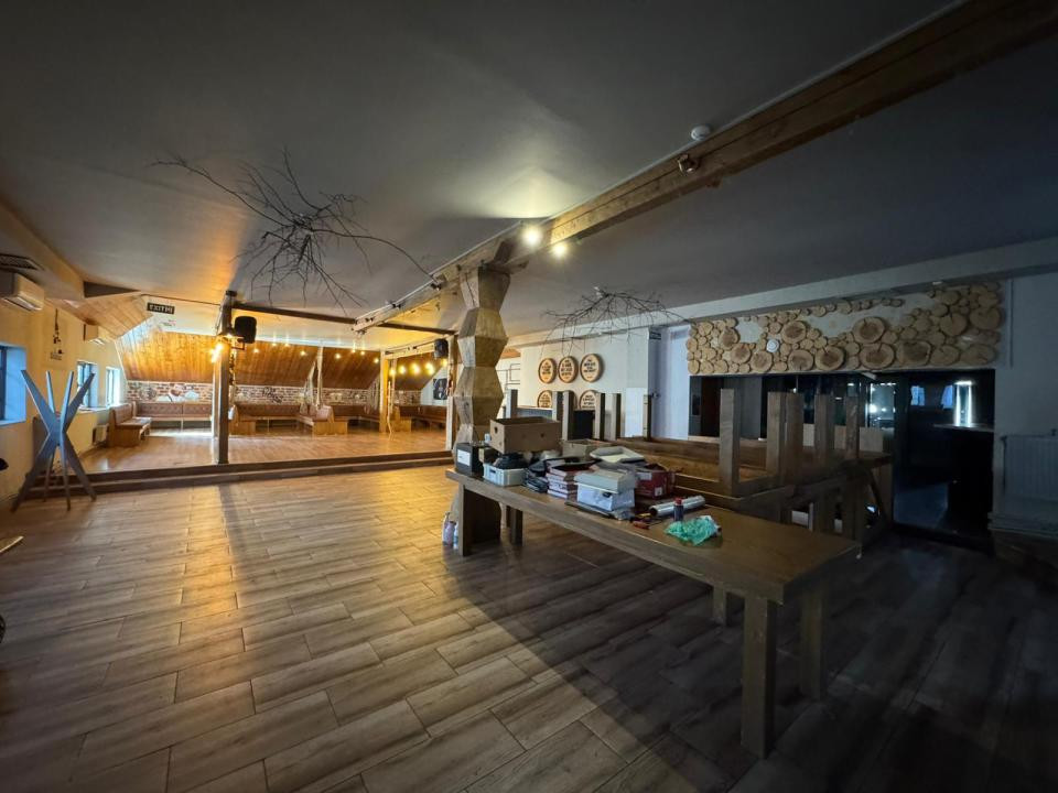 Inchiriere Spațiu pentru Restaurant, 300 mp utili + 300 mp terasă - Gară