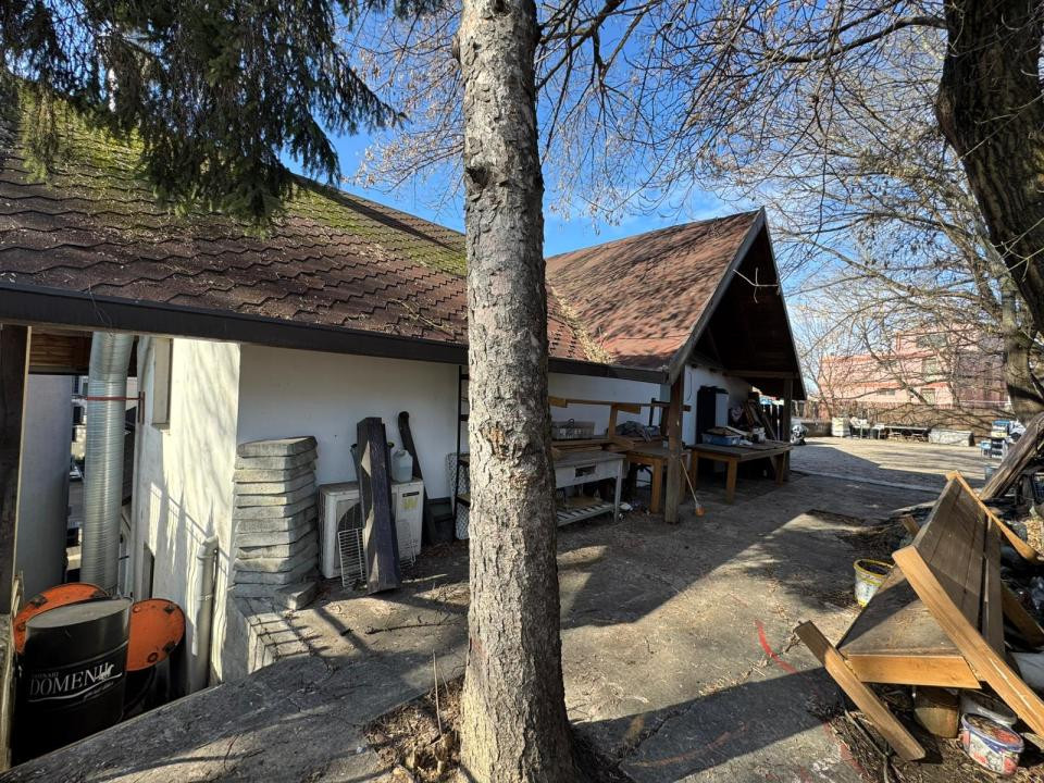 Inchiriere Spațiu pentru Restaurant, 300 mp utili + 300 mp terasă - Gară