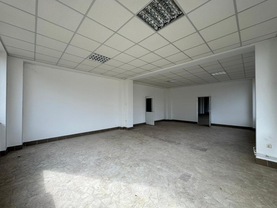 Inchiriere Cladire Medicala/Birouri/Spatii comerciale- 1100mp Bucium