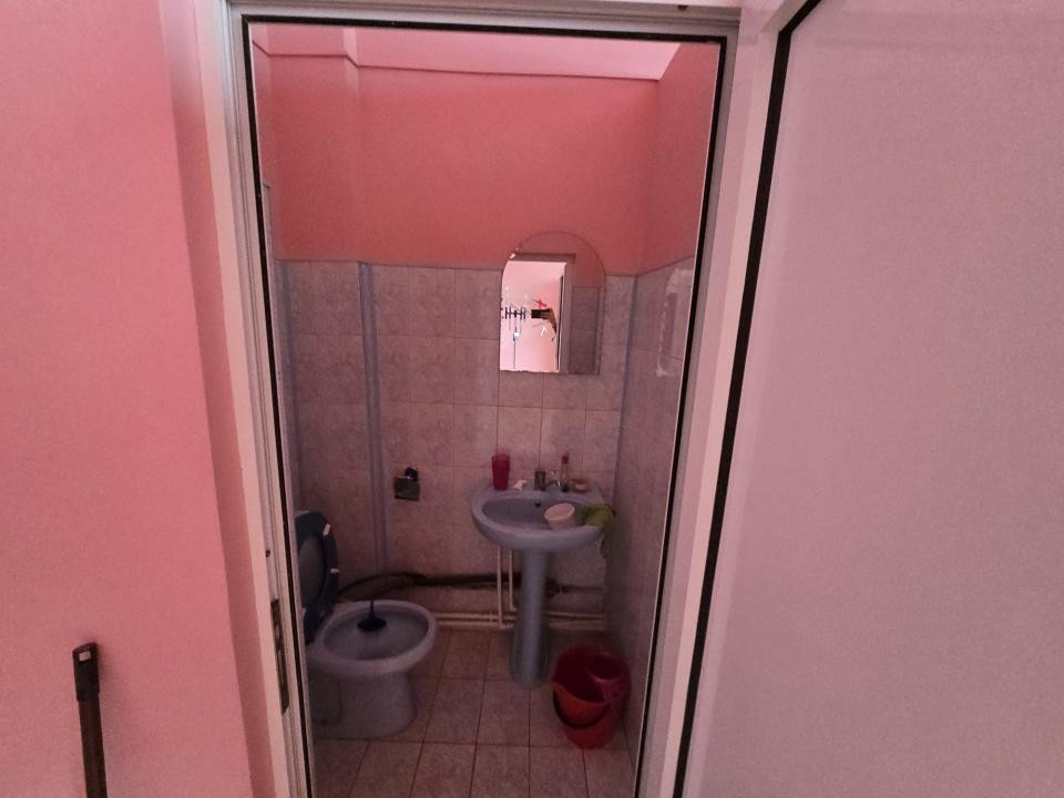 Inchiriere Spațiu Comercial, 78 mp Frumoasa - Manastirea Frumoasa.