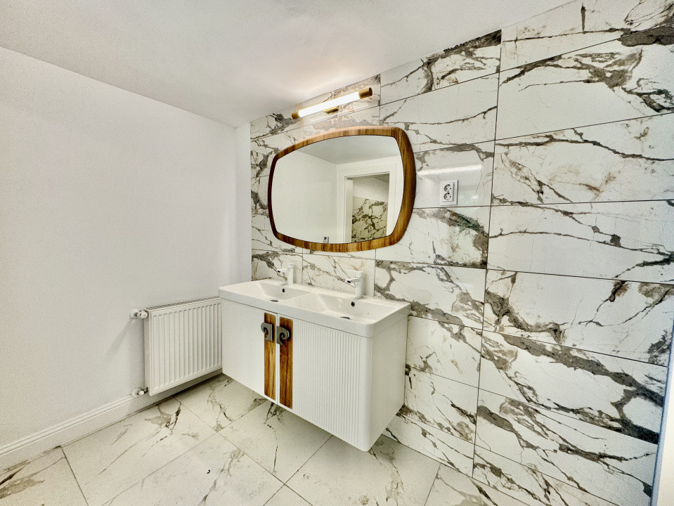 Vânzare Vilă Unicat în Copou- 1000 mp utili + 2300 teren, 15 parcări.