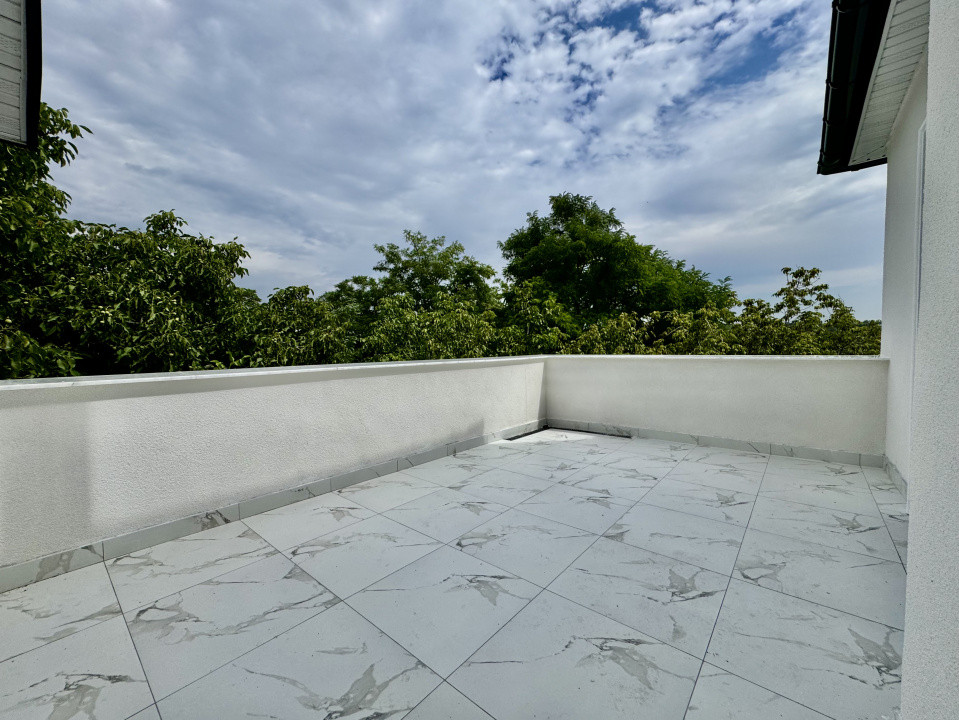 Vânzare Vilă Unicat în Copou- 1000 mp utili + 2300 teren, 15 parcări.