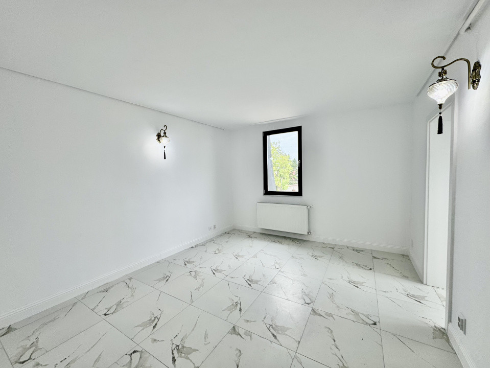 Vânzare Vilă Unicat în Copou- 1000 mp utili + 2300 teren, 15 parcări.