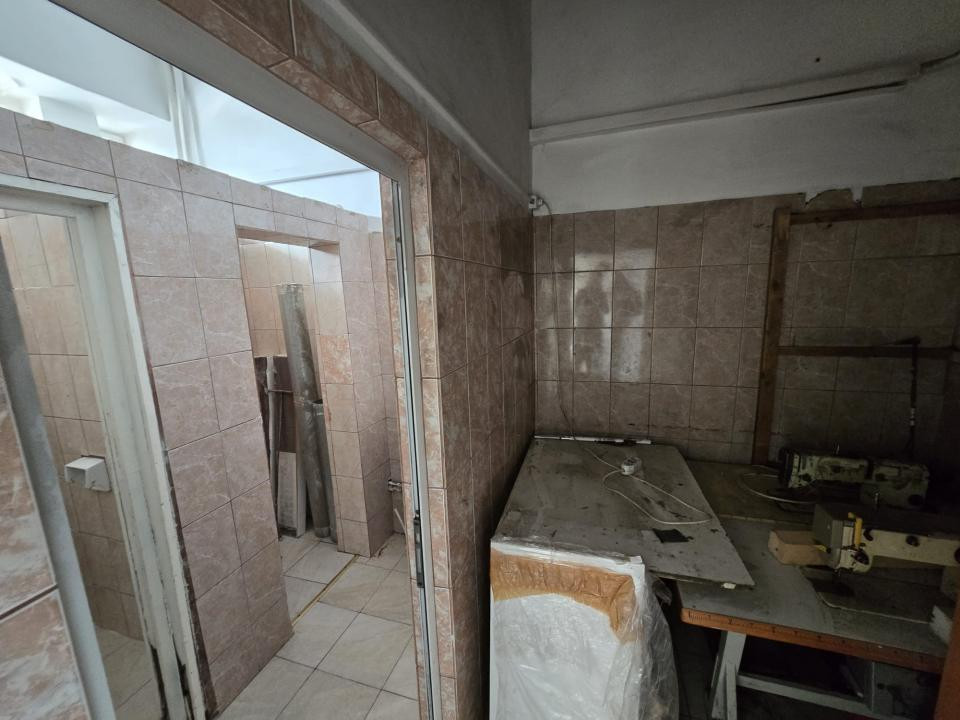 Inchiriere Spațiu Comercial Vitrat, 70 mp Dacia - Statia Bicaz