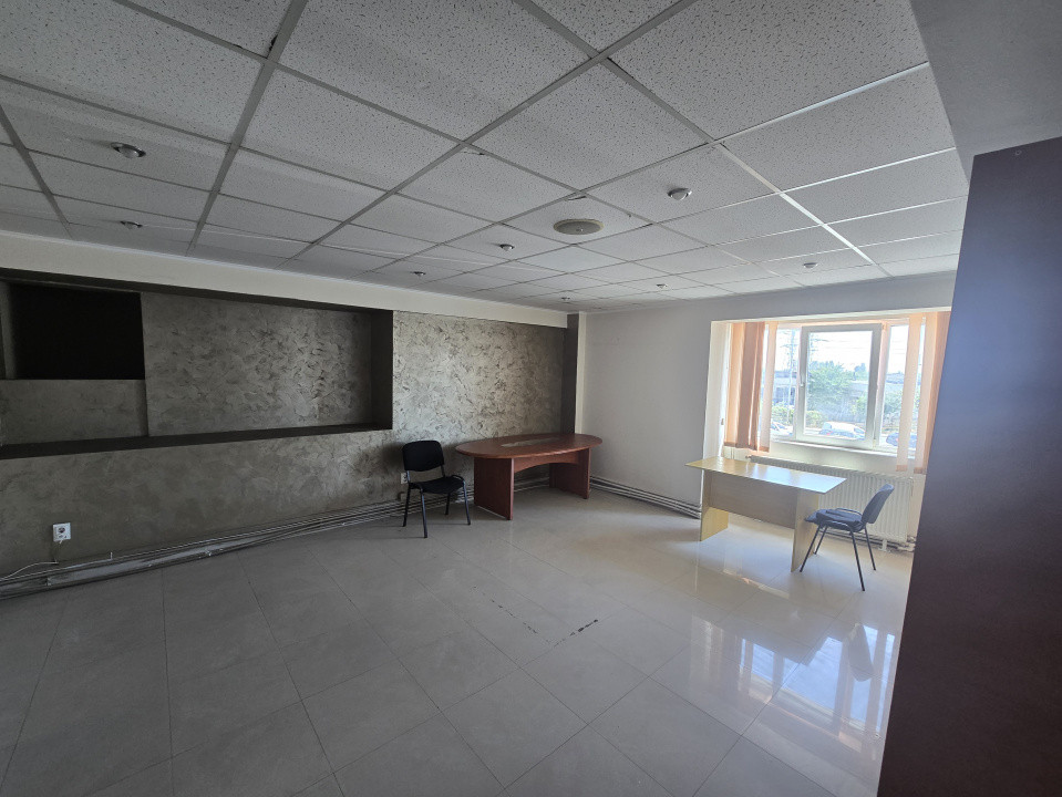 Inchiriere Spații Comerciale/Birouri - de la 30mp la 150mp - Poitiers