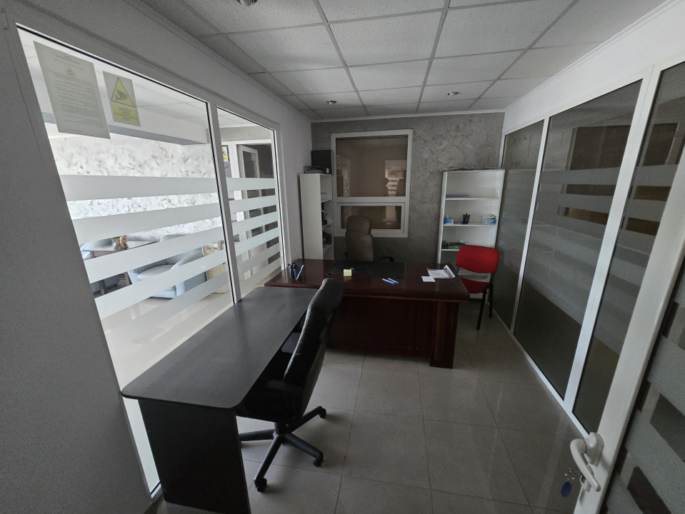 Inchiriere Spații Comerciale/Birouri - de la 30mp la 150mp - Poitiers