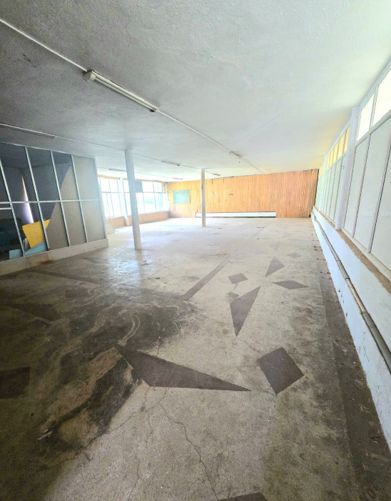 Inchiriere Spațiu Comercial Vitrat, 180 mp Baza 3 - Zona eGross