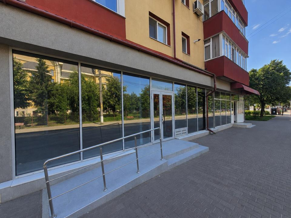 Inchiriere Spațiu Comercial Premium 113 mp | 7ml vitrina | Galata 