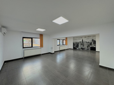 Închiriere Birou 70 mp în Copou. Parter. 1 loc de parcare inclus.