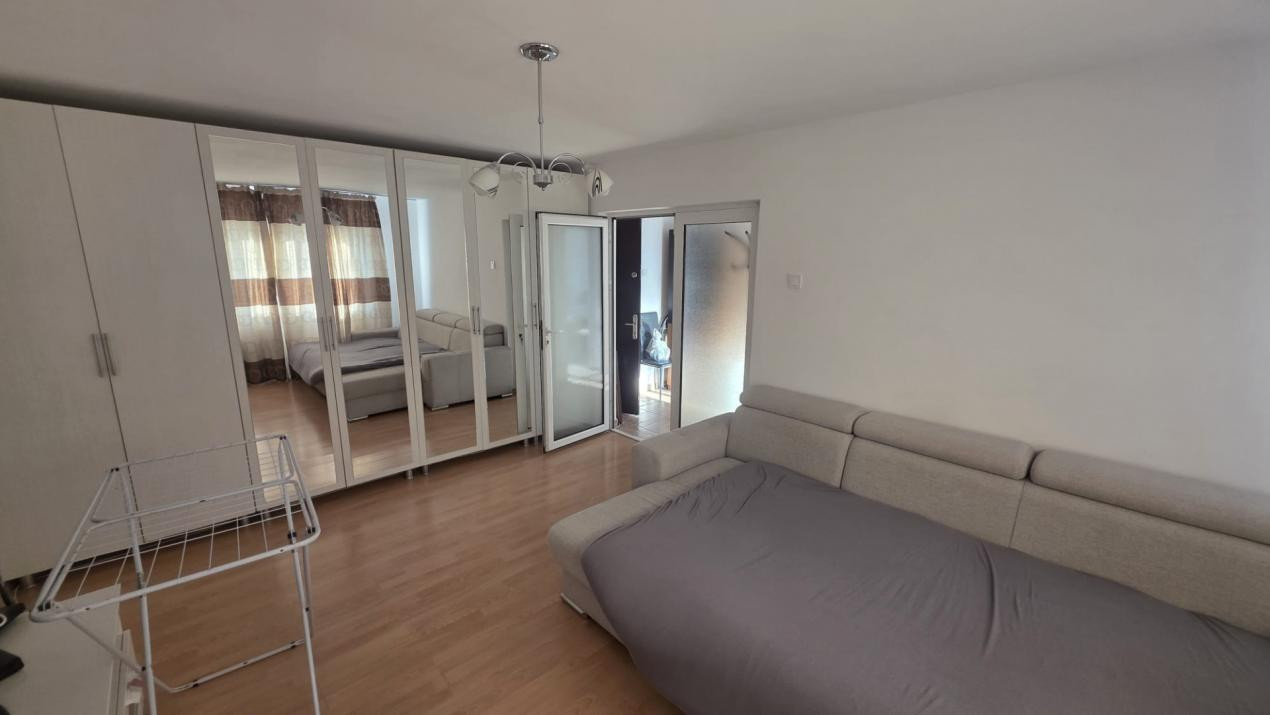 INCHIRIERE apartament cu 1 cameră decomandat, 40 mp, Moara de Foc 