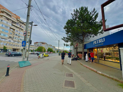 Spațiu Comercial Intersecția Moara de Foc- reper PETRU