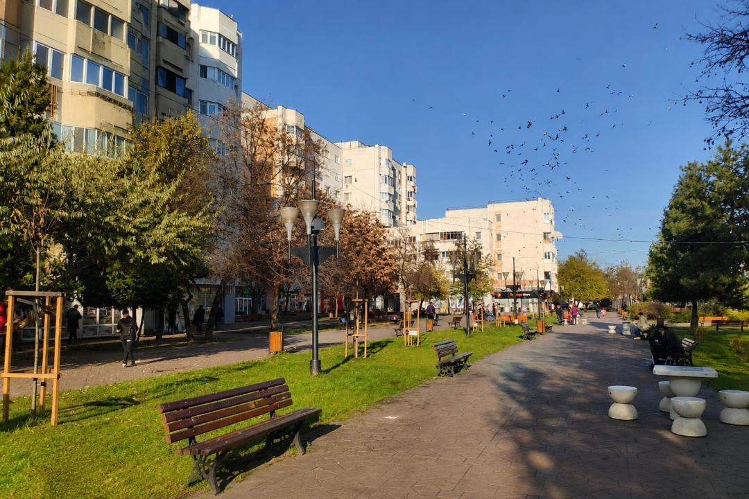 Inchiriere Spațiu Comercial Vitrat, 45mp - Esplanada NICOLINA