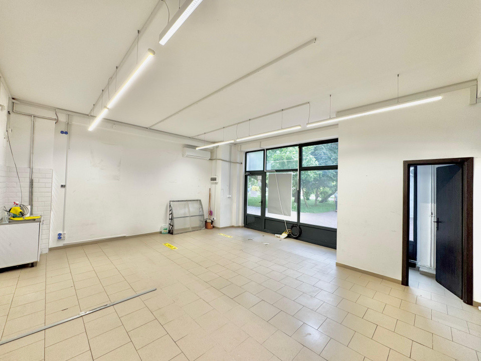 Inchiriere Spațiu Comercial Vitrat, 45 mp - Esplanada NICOLINA