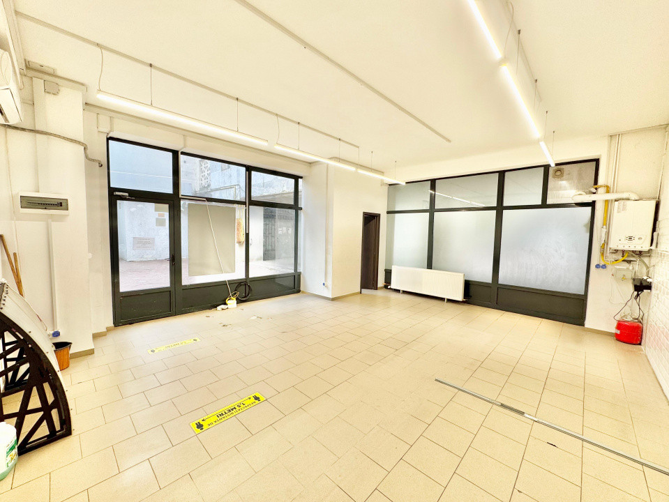 Inchiriere Spațiu Comercial Vitrat, 45 mp - Esplanada NICOLINA