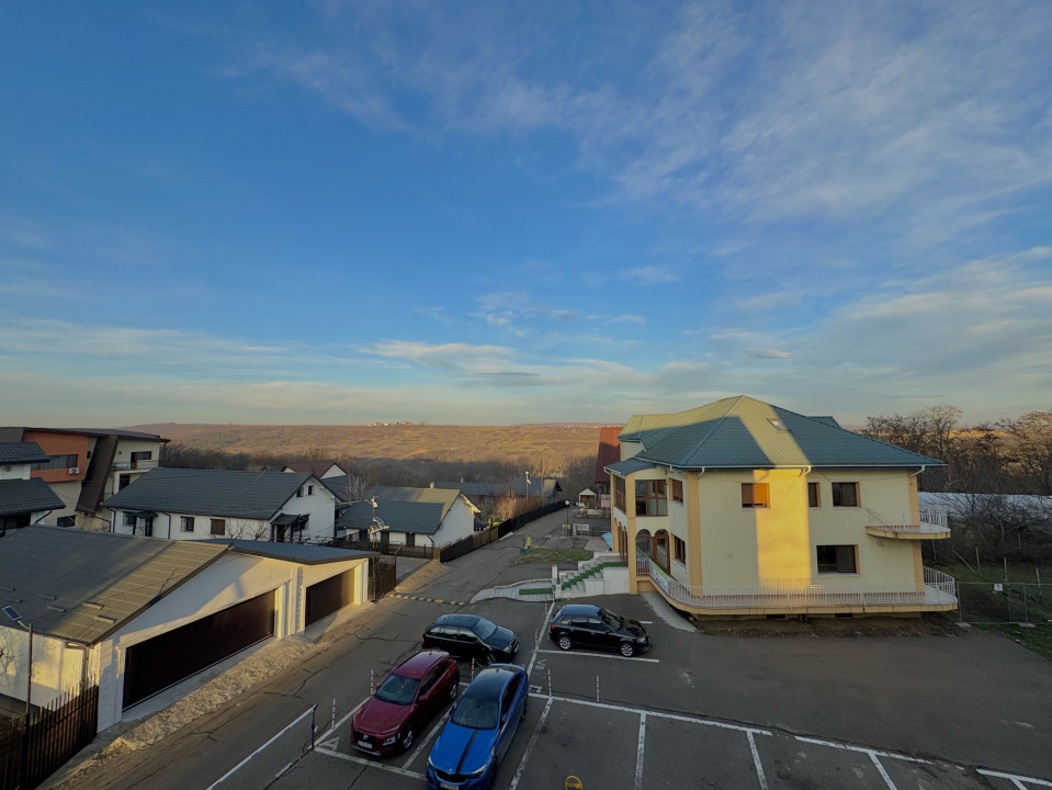 Închiriere Birou 35 mp în Copou. Etaj 2. 1 loc de parcare inclus.