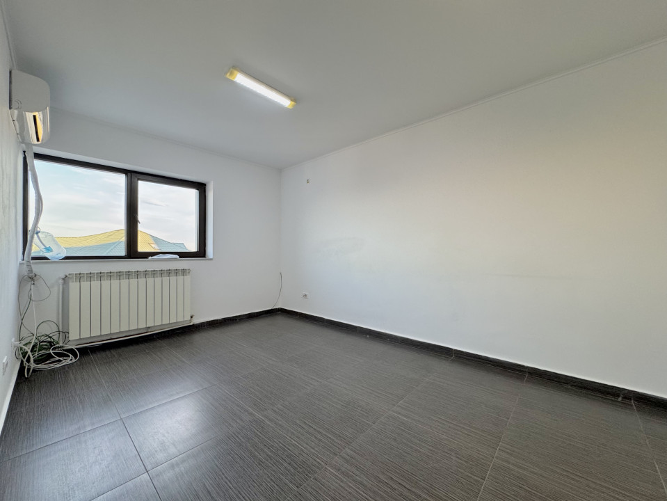 Închiriere Birou 35 mp în Copou. Etaj 2. 1 loc de parcare inclus.