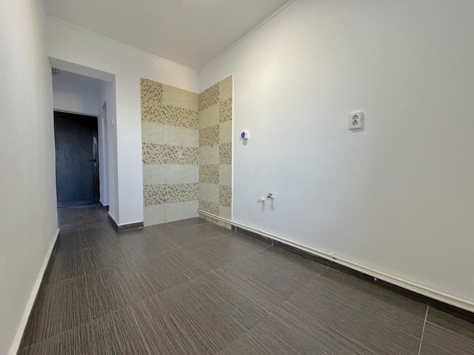 Închiriere Birou 35 mp în Copou. Etaj 2. 1 loc de parcare inclus.