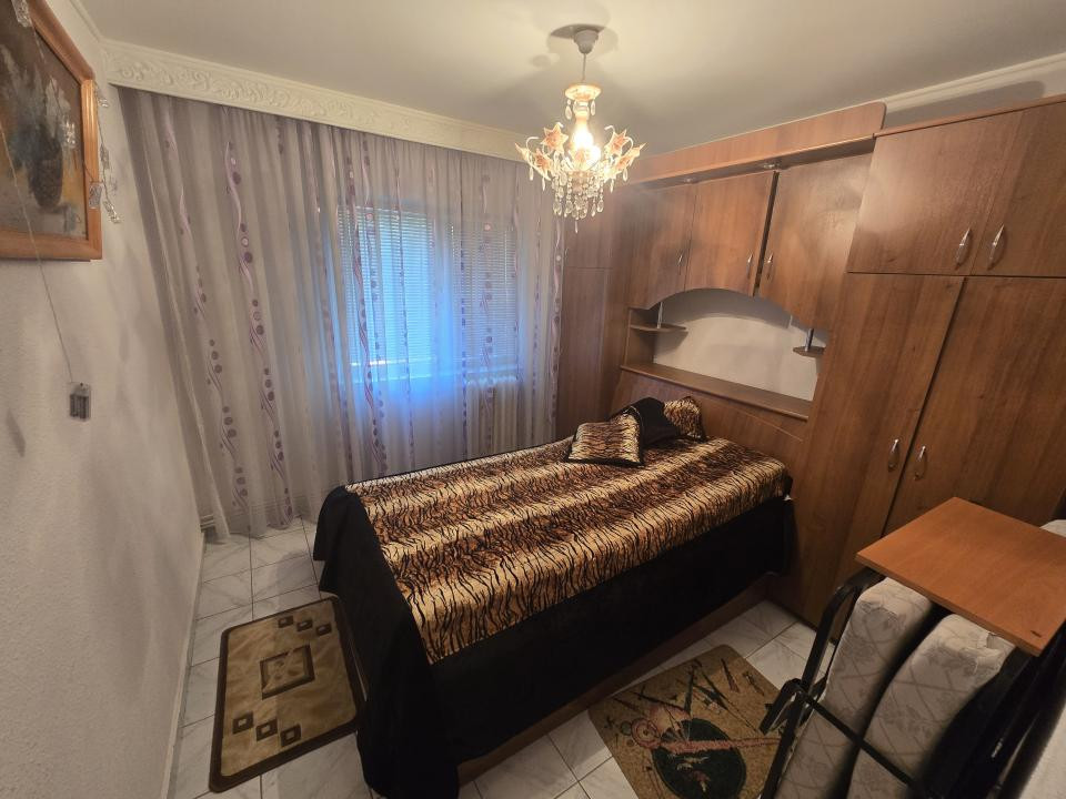 Inchiriere apartament | Doua camere | Podu Ros - Constructii 