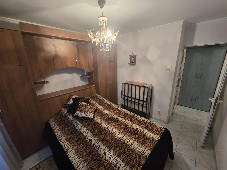 Inchiriere apartament | Doua camere | Podu Ros - Constructii 