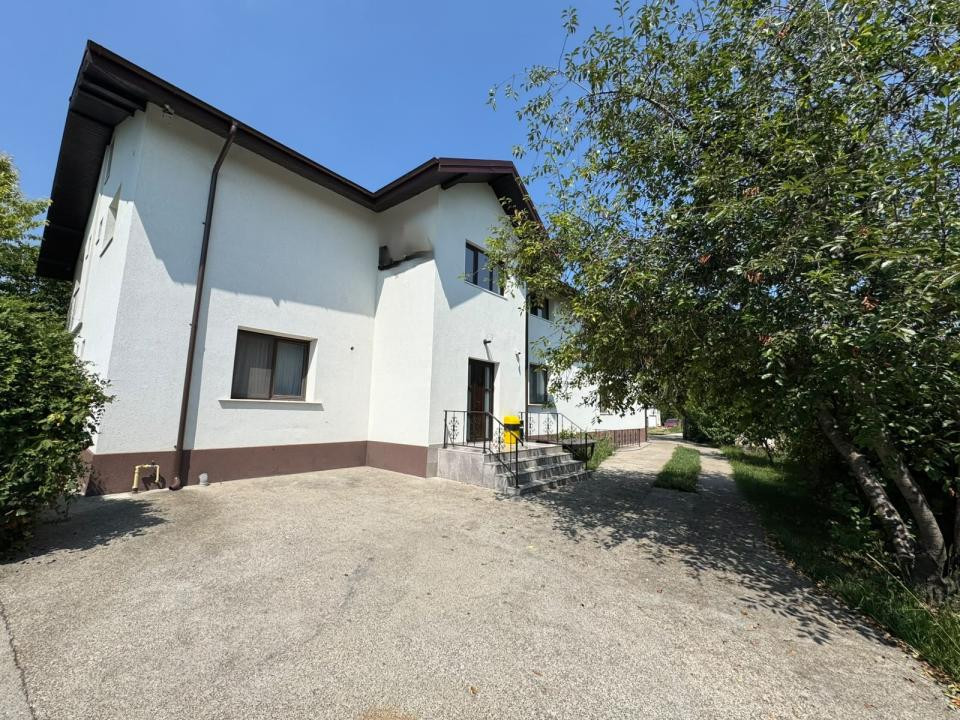Vilă cu Potențial Multiplu de Închiriat –Copou, Aleea Mihail Sadoveanu