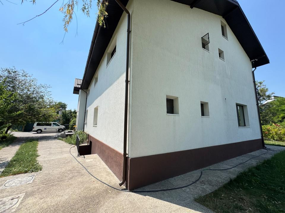 Vilă cu Potențial Multiplu de Închiriat –Copou, Aleea Mihail Sadoveanu