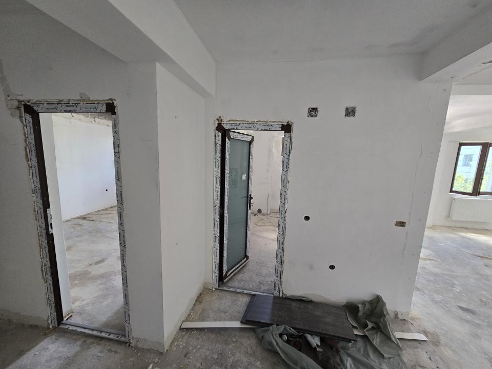 Inchiriere Spatiu birouri | 70mp | Lukoil (Socola) | Bularga |