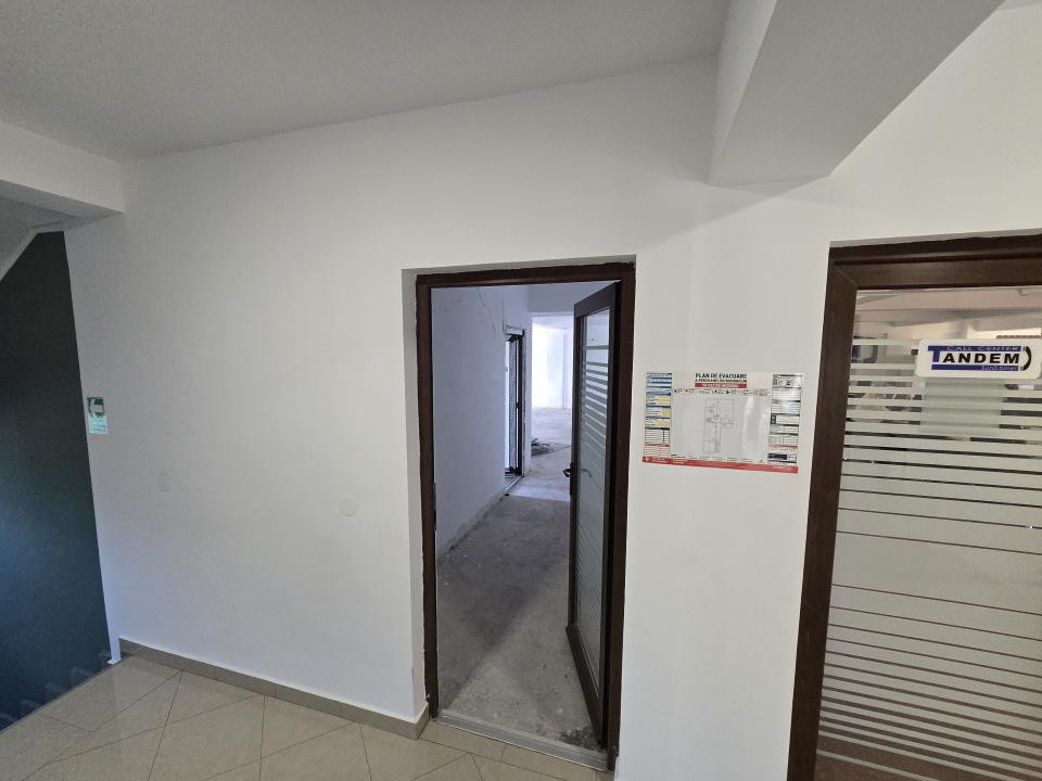 Inchiriere Spatiu birouri | 70mp | Lukoil (Socola) | Bularga |
