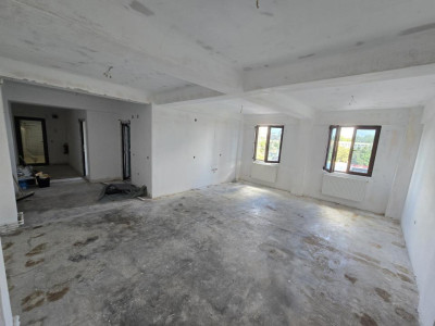 Inchiriere Spatiu birouri | 70mp | Lukoil (Socola) | Bularga |
