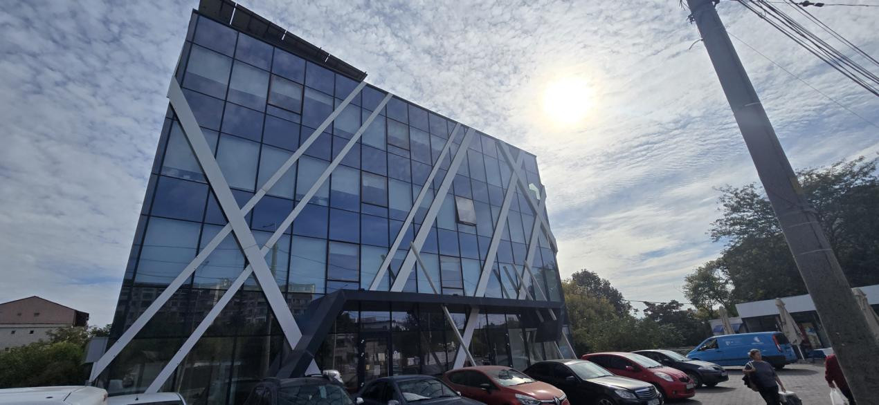 Inchiriere Spațiu Comercial Vitrat, 562mp Tatarasi - Piata doi baieti