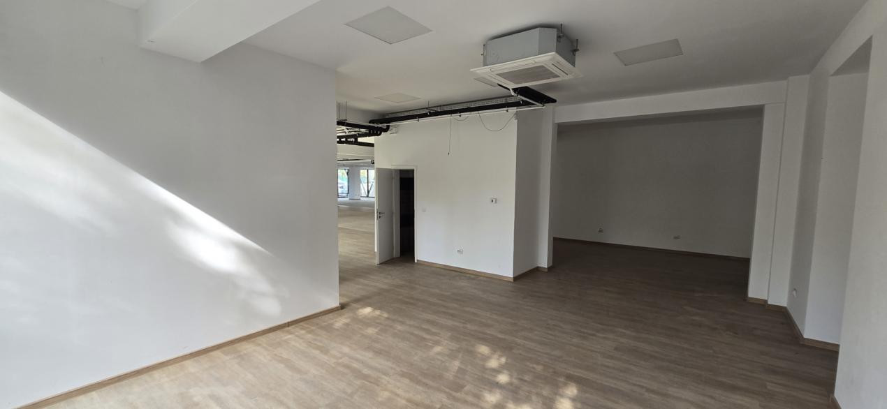 Inchiriere Spațiu Comercial Vitrat, 562mp Tatarasi - Piata doi baieti