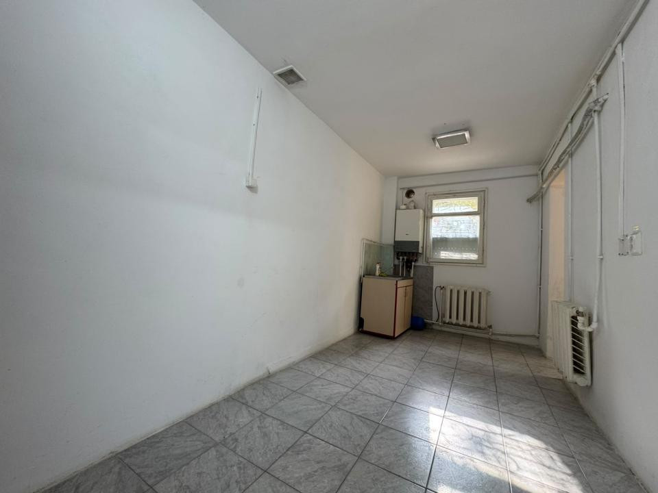 Inchiriere Spațiu Comercial,  50mp Nicolina - Rad Market