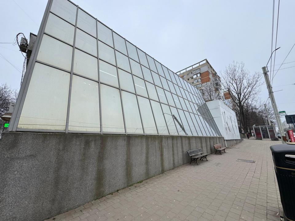 Inchiriere Spațiu Comercial Vitrat, 900 mp Tatarasi - Flux